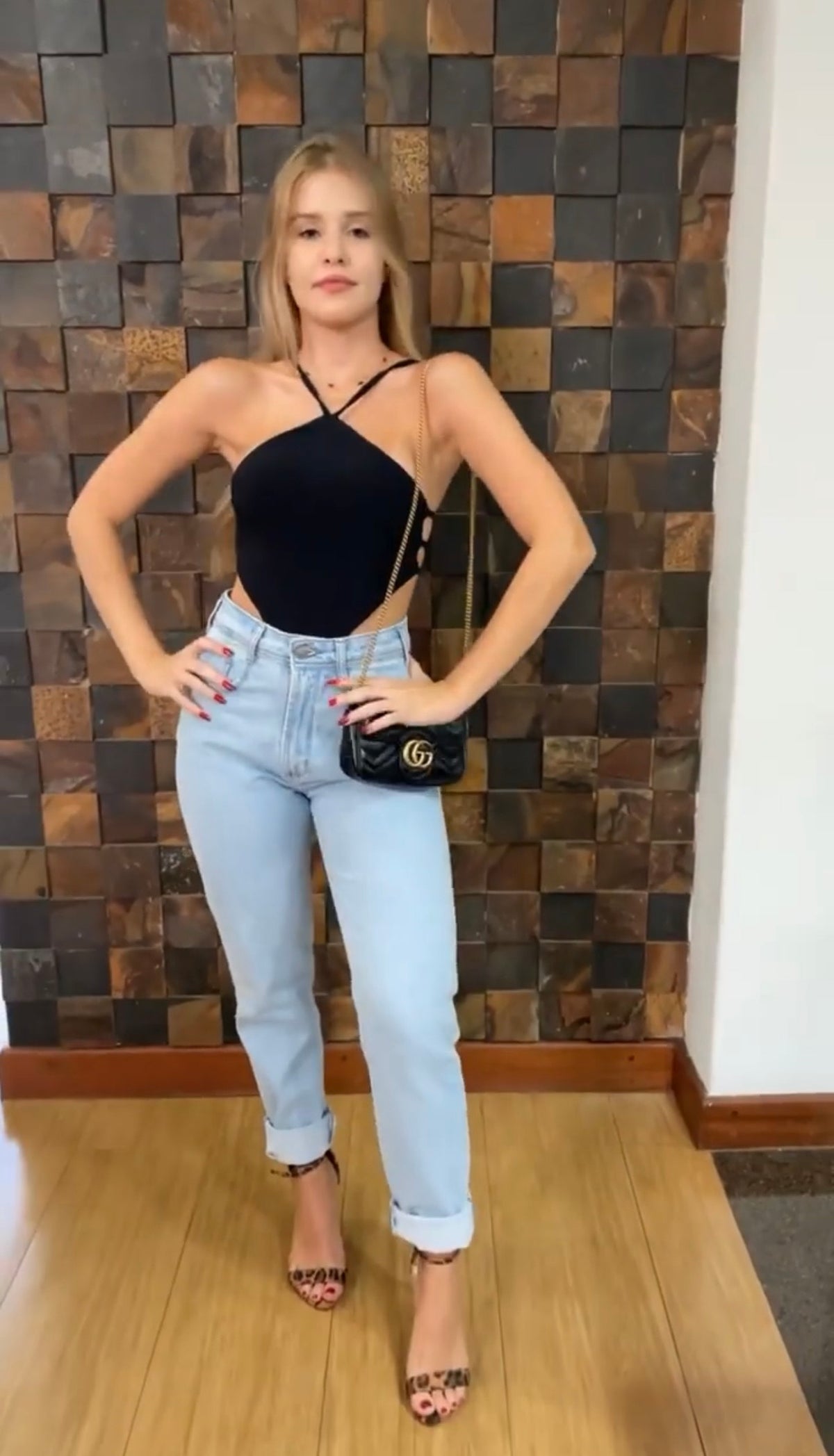 Conjunto body e calça mom